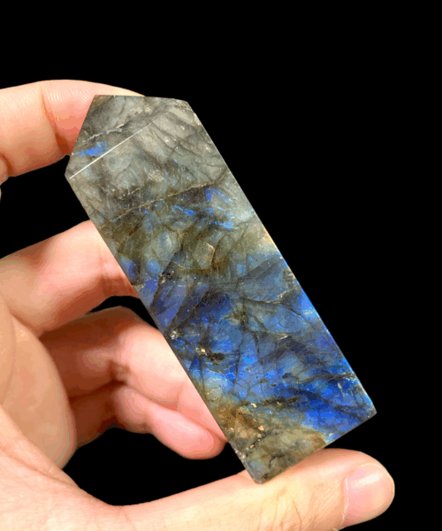 Trụ đá Xà cừ Labradorite 119g 82x26mm - LAB3 1