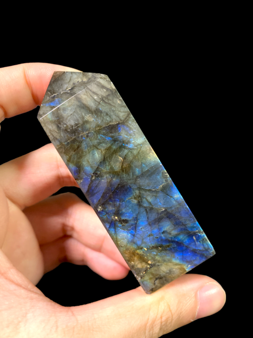 Trụ đá Xà cừ Labradorite 119g 82x26mm - LAB3 1