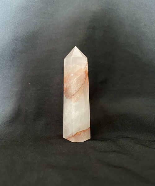 Trụ đá Hematite Quartz 2