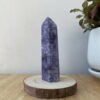 Trụ đá Purple Lepidolite trên bàn 3
