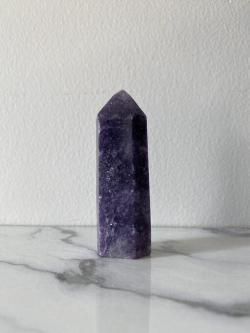 Trụ đá Purple Lepidolite 1