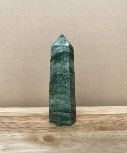 Trụ đá Thousand Layer Jasper 1