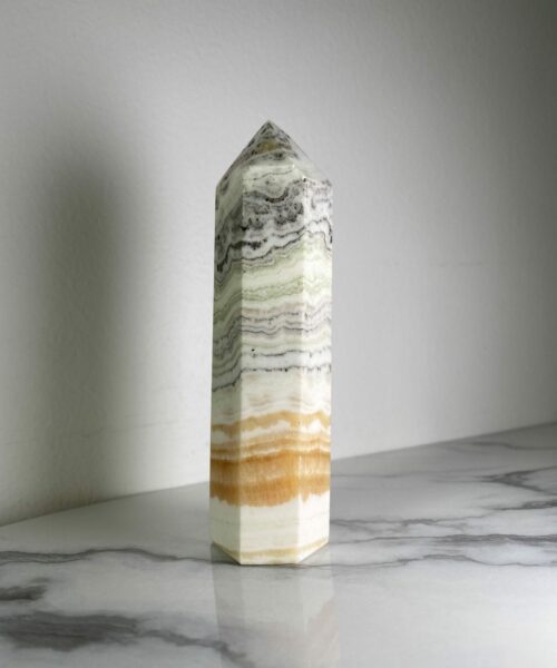 Trụ đá Yellow Calcite /w Chalcedony 2