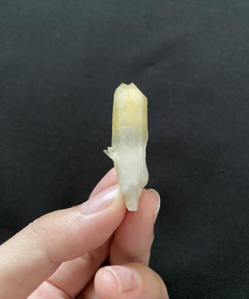 Mango Quartz Crystal 6.9g - CMQ3 1