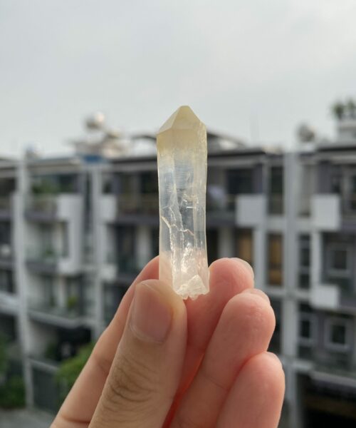 Mango Quartz Crystal CMQ6 1